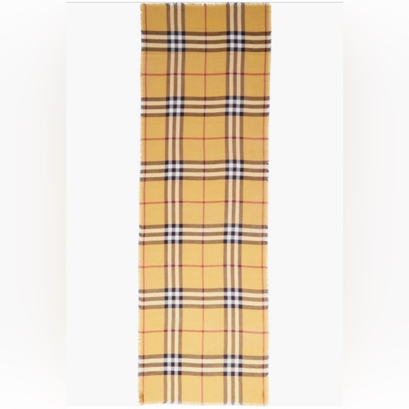 New Burberry Giant Check Wool & Silk Gauze Scarf, Classic Khaki, Archive Beige - Picture 4 of 7